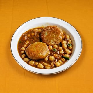 Aloo Tikki Chaat
