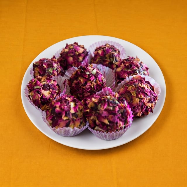 Kaju Rose Laddu.
