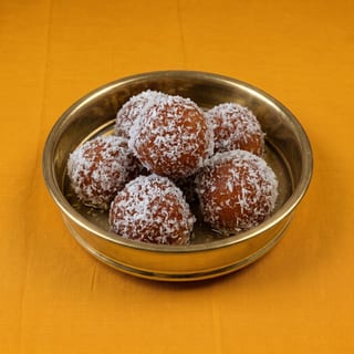 Dry Gulab Jamun