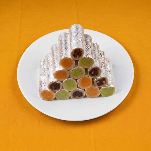 Kaju Kesar Roll.
