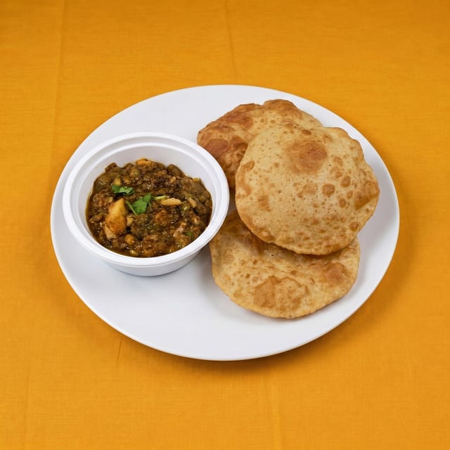 Undhiyu Puri.