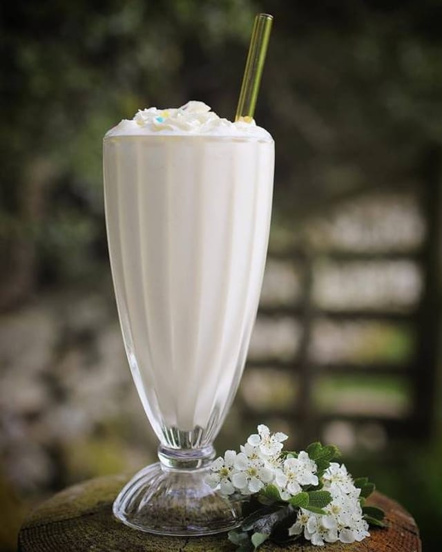 Vanilla Thick Shake.