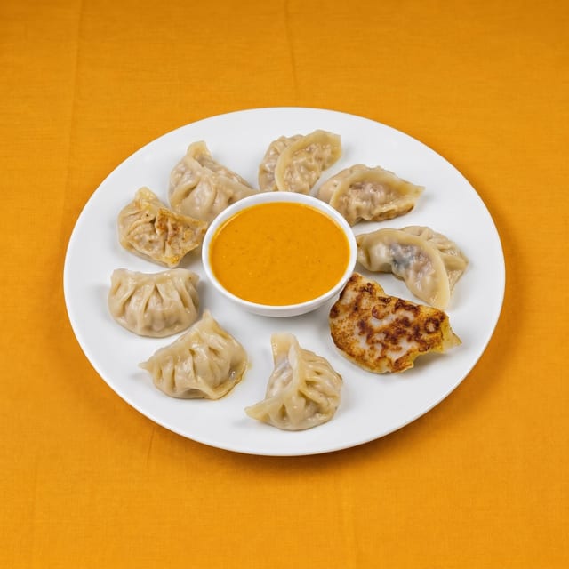 Kothey Momos.
